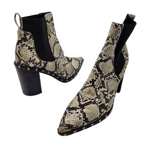 Charles By Charles David Dodger black snake print Ankle Boots Women’s Sz 7 ivory